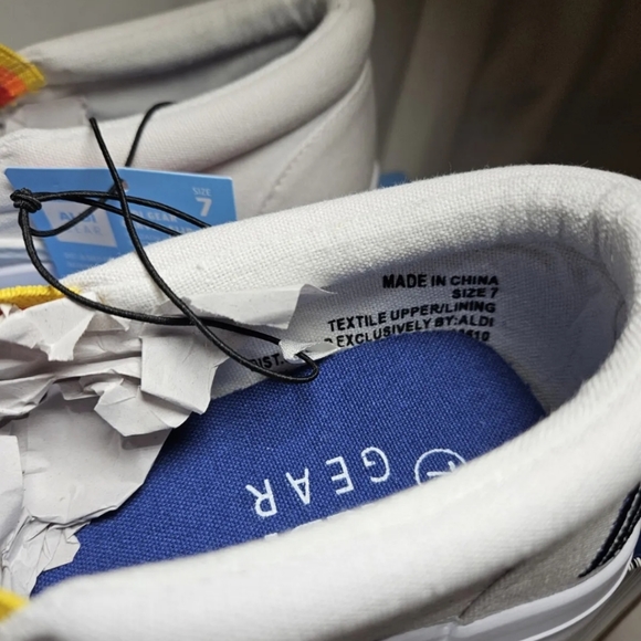 Aldi Gear Slip On Canvas Shoe Flats Sneaker WHITE Size 7 Aldi Logo Womens - Picture 11 of 11